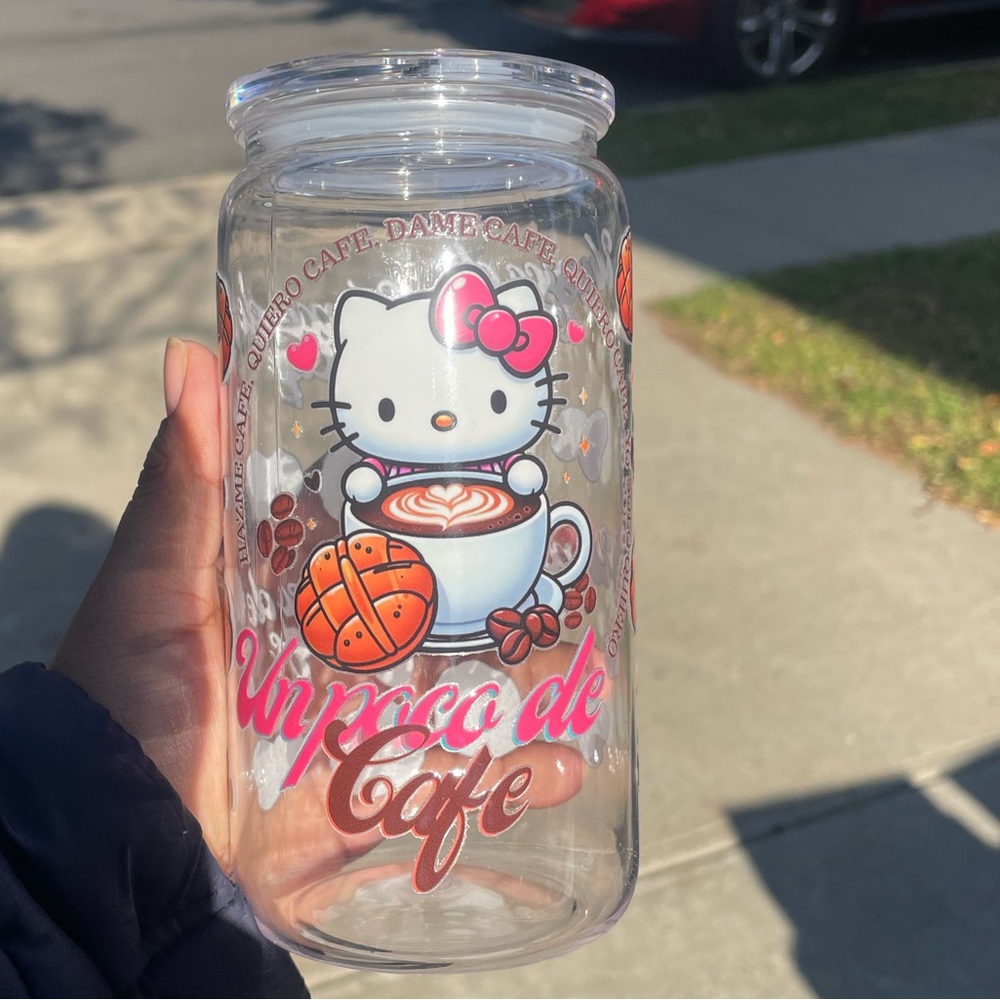 Hello Kitty Glass Tumbler with‎ Pink Accents